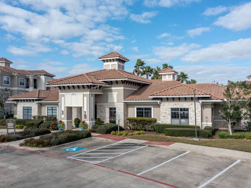 Century South Shore Apartments, 2800 E League City Pkwy, League City